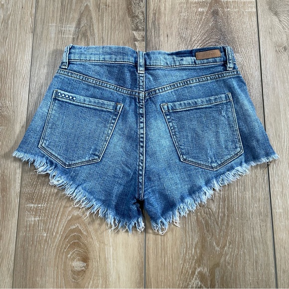 Blank NYC Denim Cut-off Short - Picture 5 of 14